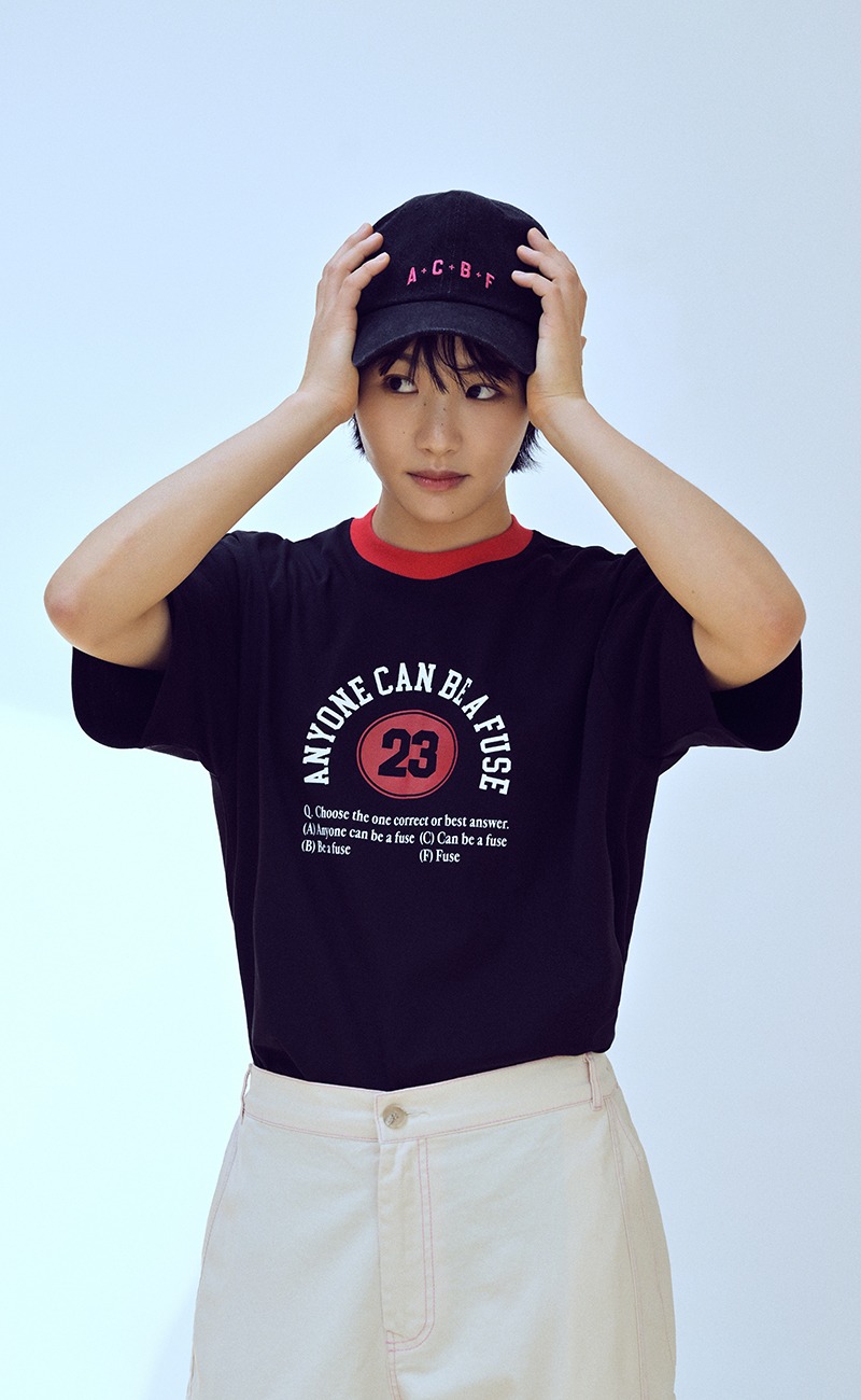 앤서 배색 반소매 티셔츠 / black
